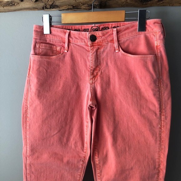Earnest Sewn | Coral Jeans - Picture 3 of 8